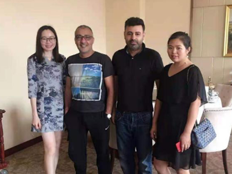 再次欢迎我们的法国客户